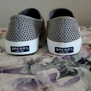 Women's Sperry slip on shoes size 7.5